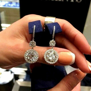 Boucles d'oreilles en or blanc E2670 avec diamants ronds taille brillant couleur D, bijoux de mariage classiques naturels pour femmes - Product Image 3