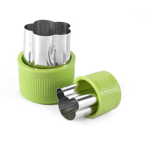 Stampo taglierina per biscotti in acciaio inossidabile con protezione manuale - Product Image 2