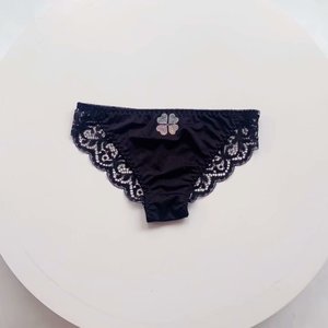 Nouvelle lingerie féminine européenne et américaine avec dentelle, triangle, taille basse, sexy, entrejambe en coton respirant, fine et ajourée pour filles - Product Image 2