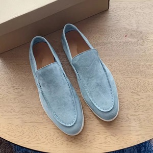 Profitez d'une promenade estivale luxueuse avec des mocassins coréens à tige haute en peau de mouton, décontractés, élégants et confortables pour hommes. - Product Image 4