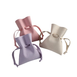 Sac à bijoux en microfibre simili cuir 8x10cm, cordon de serrage, emballage général rectangulaire avec logo imprimé - Product Image 5