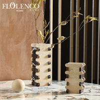 Vases en travertin naturel à joint tenon, pierres imbriquées, beige travertin et marbre noir, vases géométriques pour la décoration Wabi-Sabi