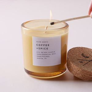 AIKUN Handmade Glass Scented Candle Jar Custom Fragrance Soy Wax Candle Private Label Gift for Home Decoration Spa Hotel - Product Image 6