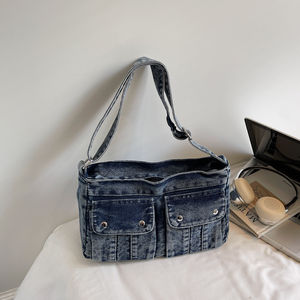 Sac à bandoulière en jean vintage durable grande capacité avec fermeture éclair géométrique, poignée et doublure en polyester pour femme. 8299 - Product Image 5