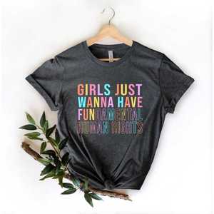 T-shirt da donna con stampa Girls Just Wanna Have Fundamental Human Rights, casual, girocollo, manica corta, 100% cotone - Product Image 1