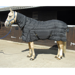 安定した馬に柔らかさの暖かさと耐久性を提供する安定した馬の敷物の範囲から選択してください - Product Image 2