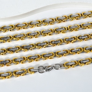 Collar de Cadena de Eslabones Chapado en Oro de 18k de Acero Inoxidable de Alta Calidad Zeadear, Moderno para Mujeres y Hombres - Product Image 4