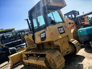 Oferta Especial: Bulldozer Caterpillar D5K Usado, Modelo 2023, Capacidad de Empuje de 2.19m, Motor de 93KW, Rodamientos, Caja de Cambios - Product Image 4