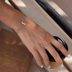 Pulsera de esclavitud X&L Jewelry <span class=keywords><strong>con</strong></span> circonita blanca, cadena de mano de tres capas y anillo de dedo para mujer, joyería impermeable para resort - Product Image 2