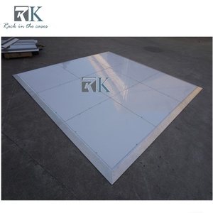 Panneaux de piste de danse portables blancs et noirs brillants pour événements de location de mariages en intérieur et en extérieur - Product Image 2