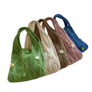 Borsa a Spalla da Donna Artigianale di Tendenza Transfrontaliera, <span class=keywords><strong>Grande</strong></span> Formato, in Poliestere, con Ricamo all'Uncinetto e Design Floreale Intrecciato - Product Image 1