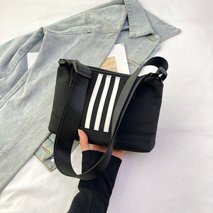 Bolso Bandolera de Poliéster Personalizado, Informal, con Correa Ancha para el Hombro, Bolso de un Solo Hombro, Bolso Deportivo para Hombres y Mujeres - Product Image 2
