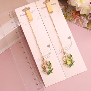 2026 Handmade Fresh Cute Alloy Flower <b>Bookmark</b> Metal Leather Note Book Page Study Supplies Clip for Promotions - Product Image 3