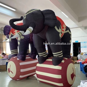 Elefante Inflable Gigante con Ruedas para Espectáculos Circenses - Product Image 2