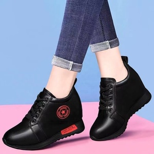 Sneakers sportive Casual di tendenza da donna <span class=keywords><strong>scarpe</strong></span> superiori in pelle nere con suole morbide comode per la primavera autunnale - Product Image 2