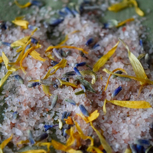 Pomme de bain aux herbes de la lavande, étiquette personnalisée, fleurs de bain pour la Relaxation, bain thérapeutique - Product Image 3