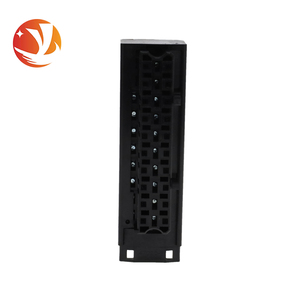 Controlador de Programación PLC con Bloque de Terminales de Tornillo de 16 E/S 110V 1756-TBNH Original Nuevo - Product Image 3