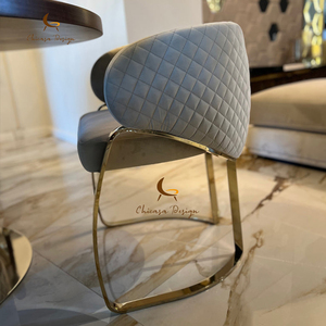 <span class=keywords><strong>Chaise</strong></span> de salle à manger d'appoint luxueuse en <span class=keywords><strong>velours</strong></span> matelassé avec base <span class=keywords><strong>cantilever</strong></span> en métal doré, <span class=keywords><strong>chaise</strong></span> de salle à manger moderne - Product Image 3