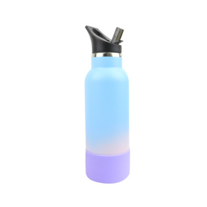 Botella de Agua de Acero Inoxidable 18/8 de 18 oz con Certificación LFGB, Personalizable con Logotipo, Botella Térmica para Gimnasio con Base de Silicona - Product Image 4