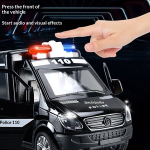 Modèle de simulation de voiture jouet en métal à l'échelle 1:32, cinq portes, en alliage, avec lumières et musique : ambulance, voiture de police, camion de pompiers, camion de livraison - Product Image 2