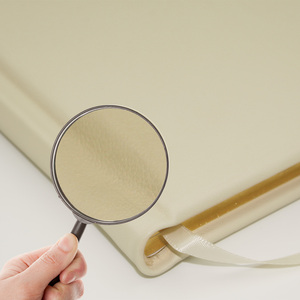 Funda de Biblia de Cuero Premium para Biblia Reina Valera 1960 Español, Biblia Católica NRSV de Letra Grande, Estuche Protector de Biblia Duradero - Product Image 2