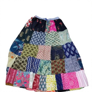 Faldas largas bohemias de patchwork, talla única, estilo hippie, con múltiples parches, vestido gitano, faldas de cintura natural para mujer - Product Image 1