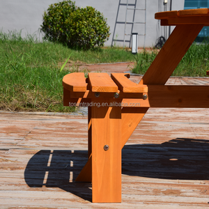 Table de jardin ronde en bois imperméable avec bancs intégrés – Parfaite pour les réunions de famille et les fêtes dans le jardin - Product Image 6