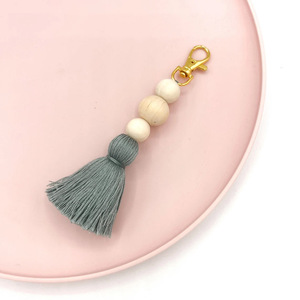 Porte-clés 2026 Bohème en perles de bois et pompon, en macramé de coton tressé, fait main, breloque pour sac - Product Image 5