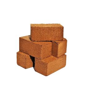 VIET DELTA Briquettes de sciure de bois brun pour engrais 2020 du Vietnam - Product Image 1