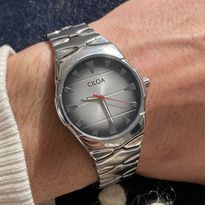 Montre à quartz CILOA pour homme, bracelet en acier inoxydable, cadran rond, aiguilles lumineuses, calendrier, étanche, montre-bracelet pour affaires et occasions décontractées - Product Image 1