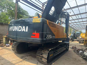 Excavatrice Hyundai 220LC-9S d'occasion de bonne qualité, équipement de génie mécanique sur chenilles, pelle Hyundai 220/305/330/9S 215VS - Product Image 5