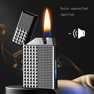 Black Technology Briquet au kérosène à commande vocale à induction visible pour une utilisation facile - Product Image 2
