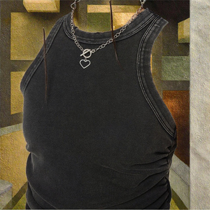 เสื้อกล้ามผู้หญิงดีไซน์ขายดี ผ้าทอระบายอากาศ จับจีบข้าง แต่งยับสไตล์วินเทจ ล้างสีแบบแอซิดวอช - Product Image 3