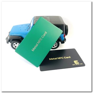 <span class=keywords><strong>Carte</strong></span> <span class=keywords><strong>de</strong></span> smartphone <span class=keywords><strong>vert</strong></span> mat à graver avec logo écologiques, gravure vide, RFID, NFC, marque connectée et numérique, nom d'affaires, VIP, nouvelle collection - Product Image 3