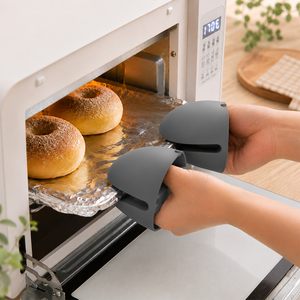 Protège-poignées en silicone avec aimants, résistants à la chaleur, antidérapants, mini-gants de four, gants de sécurité - Product Image 5