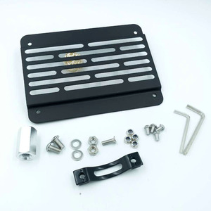 Cadre de plaque d'immatriculation Xinlu Auto Parts 177 mm en alliage d'aluminium, style sport, fixation universelle, noir - Product Image 1