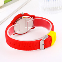 Jam Tangan Quartz Sport Silikon Baru untuk Pasangan, Dekorasi Paduan Warna Jelly Fashion Grosir