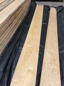 La chapa de <span class=keywords><strong>pino</strong></span> <span class=keywords><strong>amarillo</strong></span> <span class=keywords><strong>americano</strong></span> de alta calidad tiene una ventaja de precio y se puede utilizar para muebles de decoración de interiores. - Product Image 6