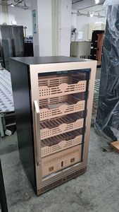 Golf Clubhouse HumidorGlass Gabinete de escritorio Pantalla LED Pequeño Humidor de cigarros - Product Image 5