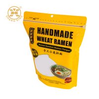 Op maat gemaakte logo bedrukte vierkante bodem vochtbestendige diepvriesvoedselverpakking met ritssluiting en transparant venster voor ramen noodles