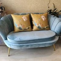 Fauteuil individuel de luxe moderne en velours rose avec pieds dorés, couleur personnalisable, style nordique, pour salon, salon de manucure ou comme chaise de maquillage