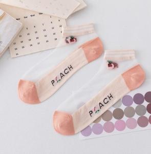 2022 mode été dessin animé fruits pêche cheville chaussette soie doux <span class=keywords><strong>fantaisie</strong></span> chaussette Transparent élastique dentelle pure filles chaussettes femmes - Product Image 5