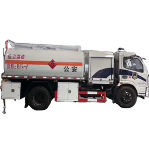 Üretici 4x2 4x4 5000L yakıt tankı kamyon dizel yağ benzin benzin deposu kamyon yakıt dağıtıcı kamyon