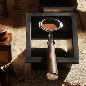 Conteneur à café en acier inoxydable avec rainure de choc intégrée pour comptoir de bar, équipement à café - Product Image 1
