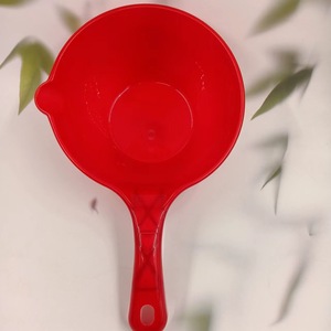 Cucharón de cocina engrosado al por mayor, con boquilla roja puntiaguda duradera, 1 o 2 yuanes - Product Image 4