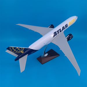 Modèle d'<span class=keywords><strong>avion</strong></span> en résine moulée sous pression <span class=keywords><strong>Atlas</strong></span> Air Boeing B777 1/160 de 47 cm, ornement d'aviation avec base de présentation - Product Image 6