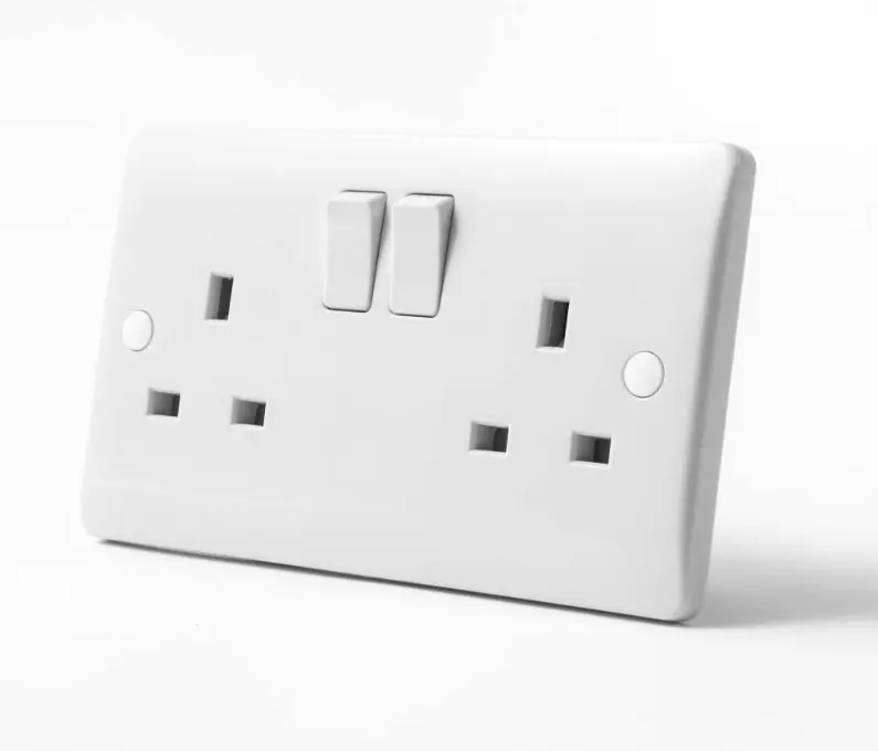 High Quality Uk Standard Double Switched Double Socket Outlet 250v 13a Electric Wall Socket bakelite