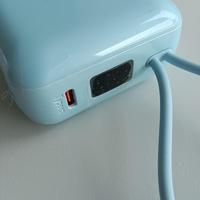 Banco de Energía de 22.5W con Carga Rápida PD, 20000mAh, Cables de Carga Integrados, LED Digital, Batería Portátil, Venta al Por Mayor, Personalizable