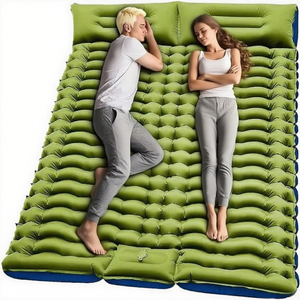 ที่นอนเป่าลมแบบพกพาน้ำหนักเบาพิเศษพร้อมหมอนและปั๊มในตัวกันน้ำพับได้สำหรับตั้งแคมป์เดินป่าแบกเป้ - Product Image 1