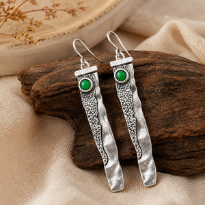Orecchini Pendenti Vintage a Forma di Mezzaluna Verde con Bordo Dentellato, Gioielli Creativi di Moda per Donne - Product Image 3